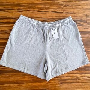 Nike Sportswear Women's Essential High Rise Fleece 7" Shorts Gray Size 3XL New